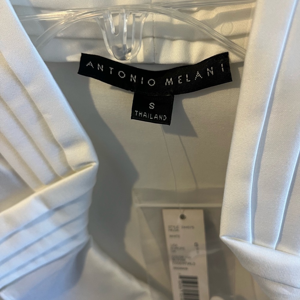 Antonio Melani NEW White Ruffled sleeveless Blouse size small - Picture 5 of 5
